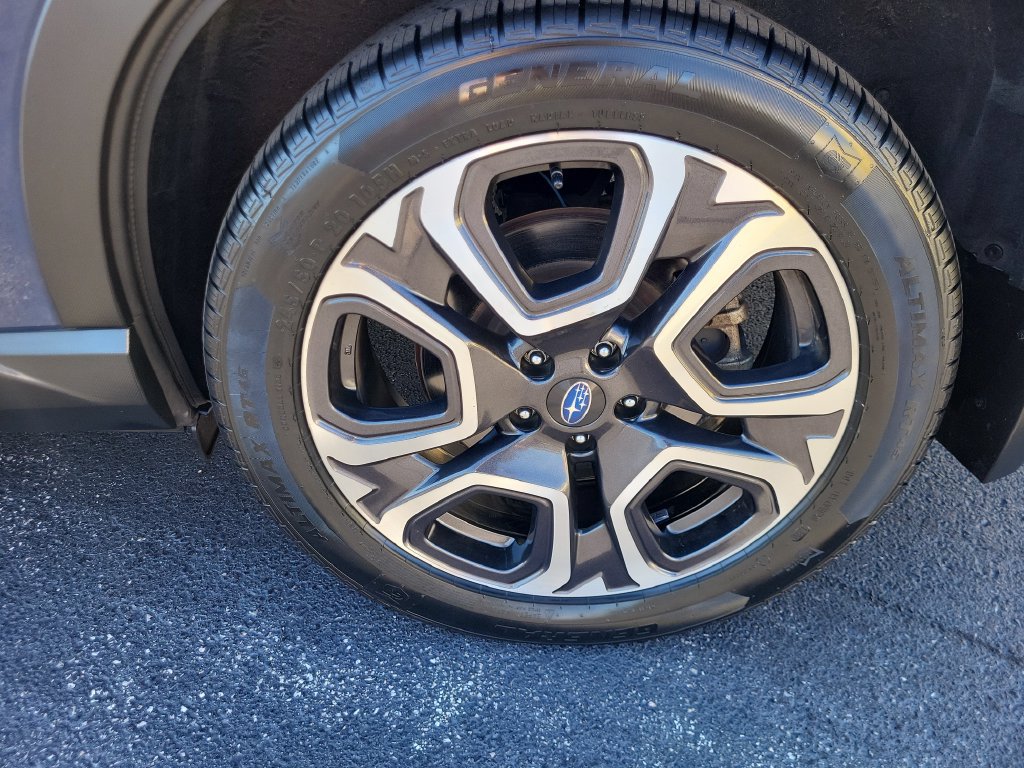 Used 2024 Subaru Ascent Limited w/ Technology Package AWD/4WD image 19