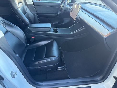 Used 2020 Tesla Model Y Long Range image 23