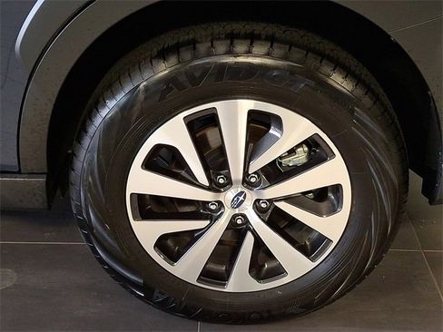 Certified 2025 Subaru Outback Premium image 7