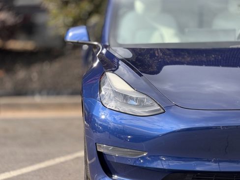 Used 2021 Tesla Model 3 Standard Range Plus image 4