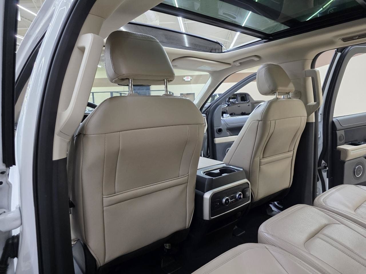 Used 2023 Ford Expedition Max Limited RWD image 28