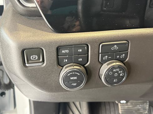 Certified 2024 Chevrolet Silverado 1500 LT Trail Boss AWD/4WD image 14