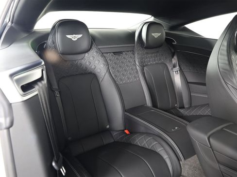 Used 2020 Bentley Continental GT image 34