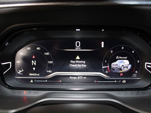 Used 2024 GMC Yukon XL Denali image 39