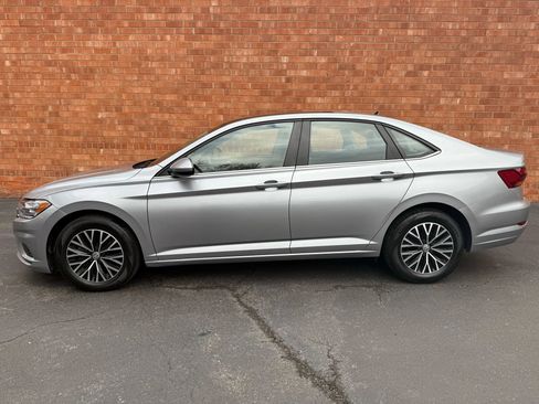 Used 2019 Volkswagen Jetta SE image 5
