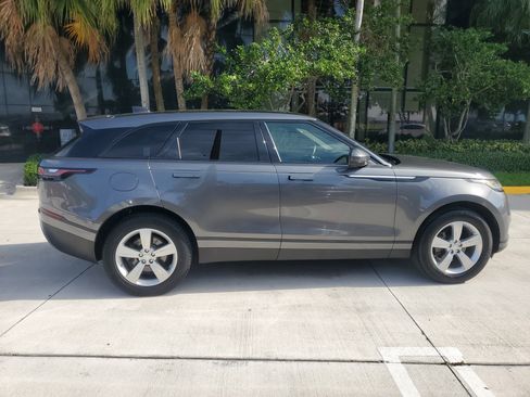 Used 2019 Land Rover Range Rover Velar S image 12