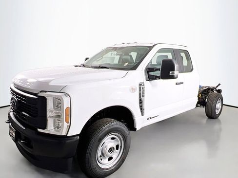 New 2026 Ford F350 XL image 5