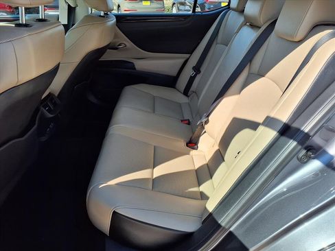 Used 2021 Lexus ES 250 w/ Premium Package image 26