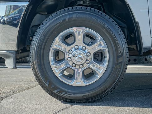 Used 2024 RAM 2500 Big Horn image 9