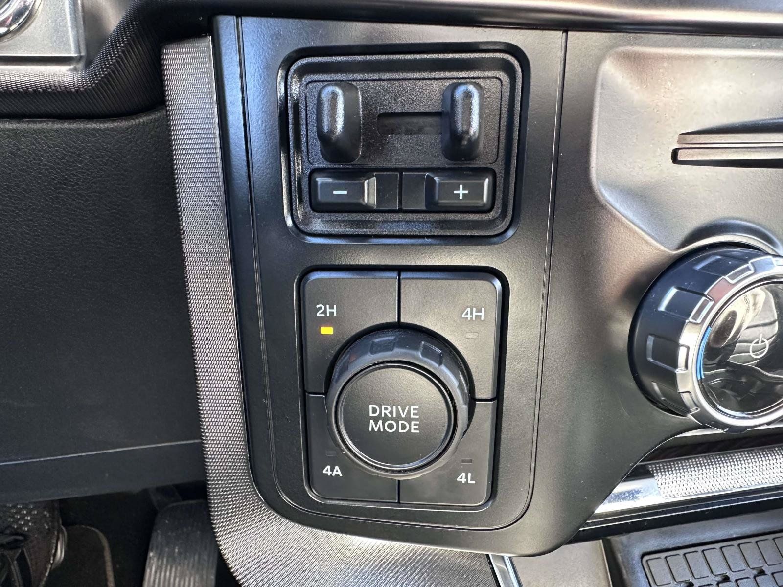 Used 2023 Ford F150 Platinum AWD/4WD image 24