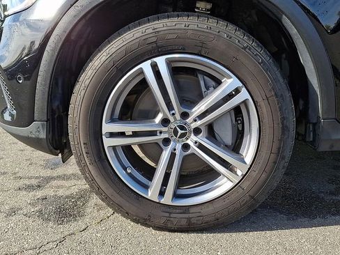 Used 2022 Mercedes-Benz GLC 300 image 8