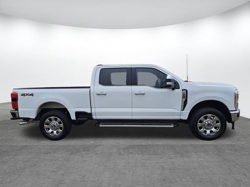 Used 2023 Ford F250 Lariat w/ Chrome Package image 3