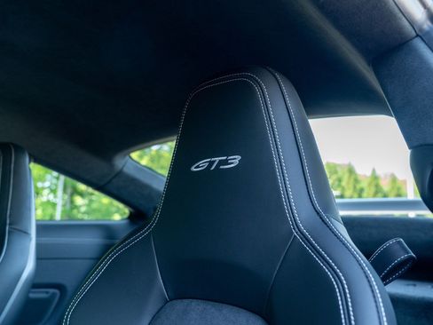 Certified 2026 Porsche 911 GT3 RWD image 32