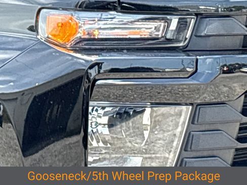 Used 2024 Chevrolet Silverado 2500 Custom w/ Custom Value Package AWD/4WD image 14