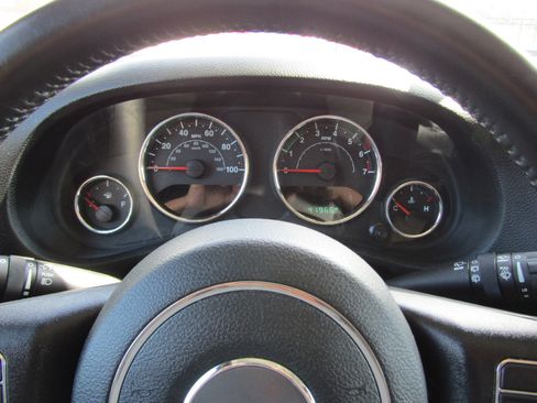 Used 2017 Jeep Wrangler Unlimited Sport w/ Quick Order Package 24S image 40