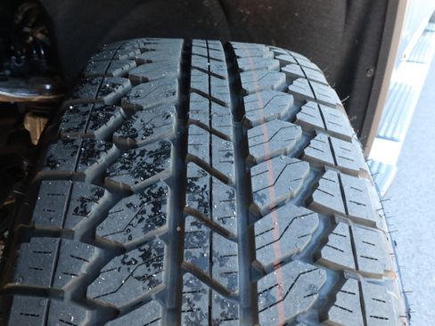 New 2026 GMC Sierra 1500 SLT w/ SLT Premium Plus Package image 17