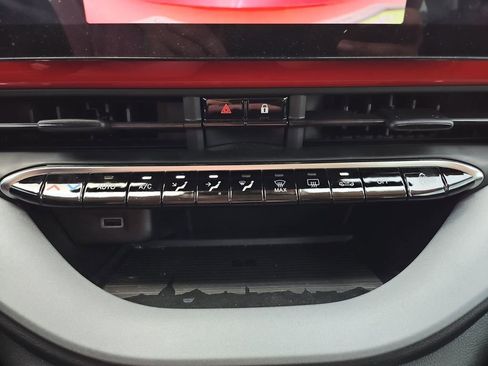 Used 2024 FIAT 500 e (RED) image 21