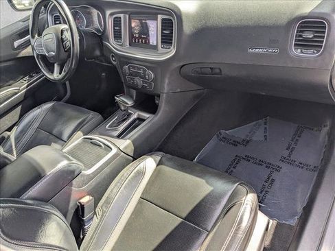 Used 2021 Dodge Charger SXT w/ Leather Interior Group image 21