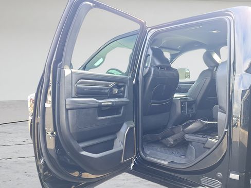 Used 2022 RAM 2500 Limited w/ Body Color Bumper Group AWD/4WD image 12