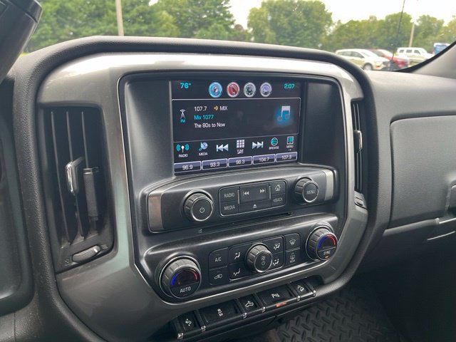 Used 2018 Chevrolet Silverado 1500 LT w/ All Star Edition AWD/4WD image 13