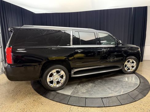 Used 2016 Chevrolet Suburban LTZ image 9