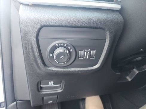 New 2025 Jeep Grand Cherokee Limited image 17