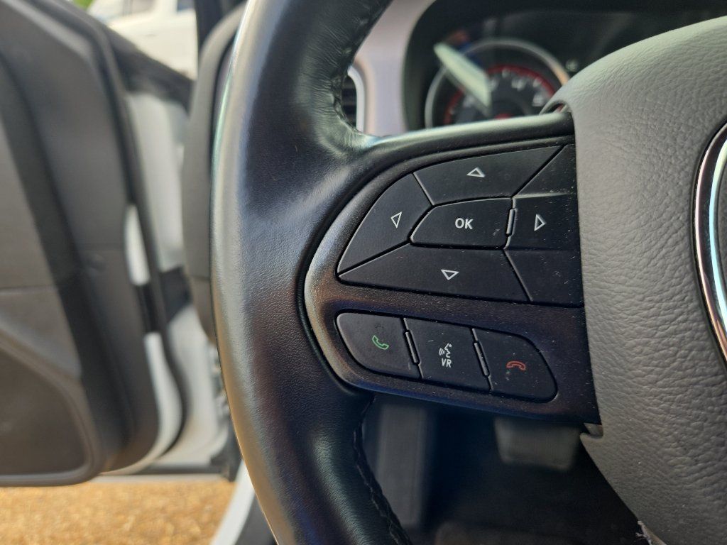 Used 2023 Dodge Charger SXT RWD image 22