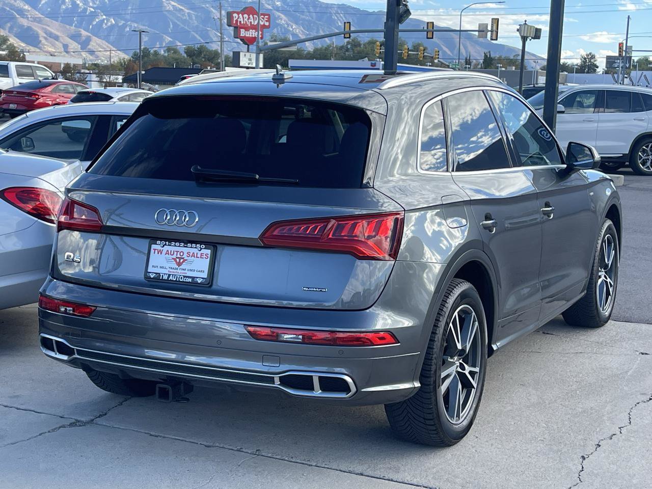 Used 2020 Audi Q5 e Premium Plus w/ Premium Plus Package AWD/4WD image 5
