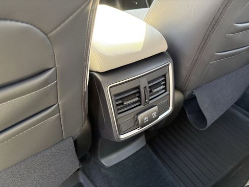 Certified 2024 Subaru Forester Limited w/ Convenience Package image 31