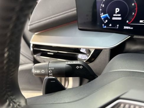 Used 2025 Nissan Murano SL image 15