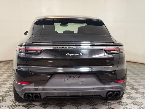 Used 2023 Porsche Cayenne S Platinum w/ Premium Package Plus image 5