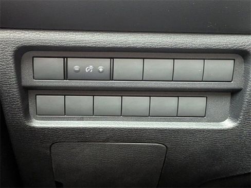 New 2025 Mitsubishi Outlander ES image 25