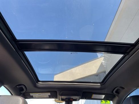 Used 2022 Chevrolet Equinox RS image 30