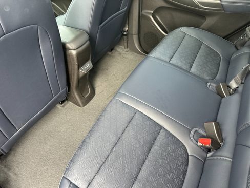 Used 2022 Chevrolet Bolt EUV LT w/ Convenience Package image 12