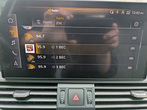 Used 2021 Audi Q5 2.0T Premium Plus w/ Premium Plus Package image 23