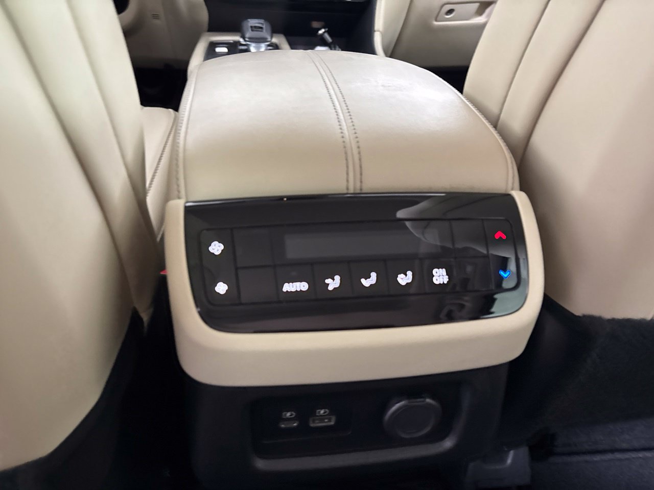 Used 2024 INFINITI QX60 Luxe w/ Cargo Package AWD/4WD image 27