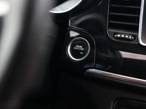 Used 2019 Buick Encore Essence FWD image 20