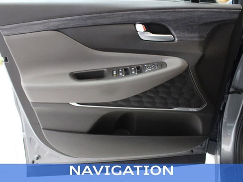 Used 2019 Hyundai Santa Fe SEL image 4