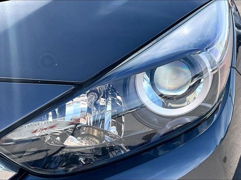 Used 2017 MAZDA MAZDA3 Touring w/ Popular Equipment Package image 24