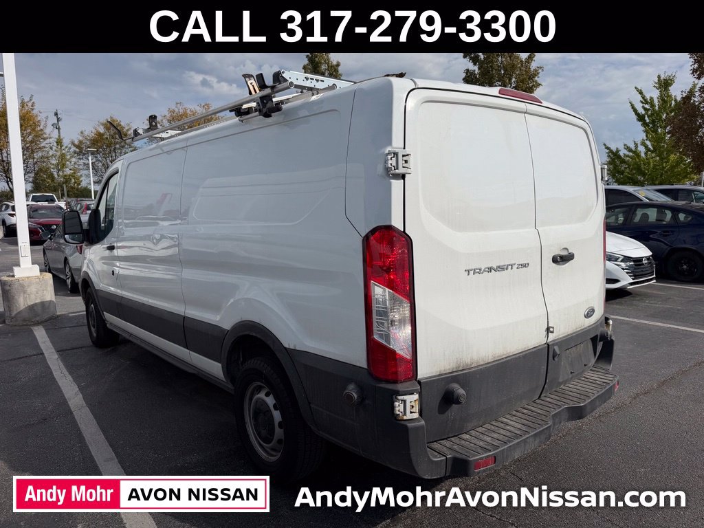 Used 2018 Ford Transit 250 148 Low Roof RWD image 3
