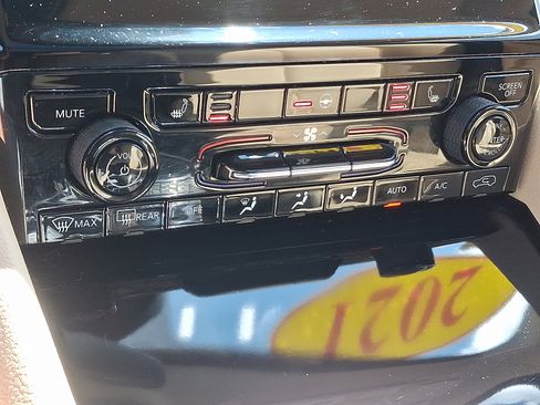 Certified 2021 Jeep Grand Cherokee L Limited image 20