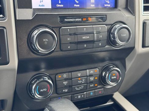 Used 2020 Ford F150 Lariat AWD/4WD image 12