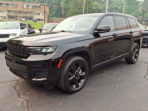 Certified 2021 Jeep Grand Cherokee L Laredo AWD/4WD image 3