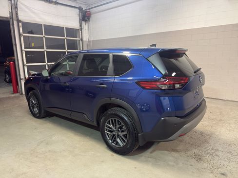 Used 2023 Nissan Rogue S image 4