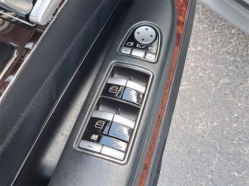 Used 2012 Mercedes-Benz CL 550 4MATIC image 21