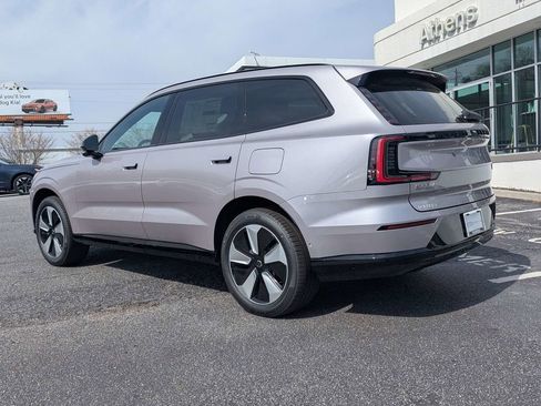 New 2026 Volvo EX90 Plus RWD image 4