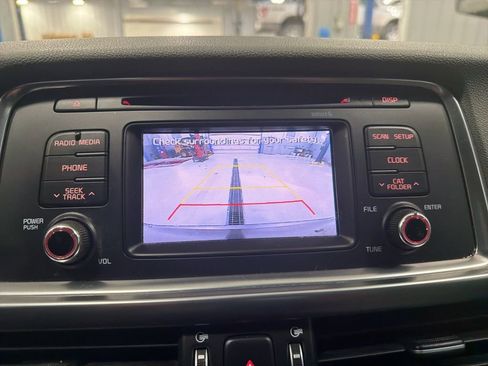 Used 2016 Kia Optima EX image 25