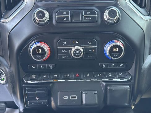 Used 2021 GMC Sierra 3500 Denali w/ Denali Ultimate Package AWD/4WD image 40