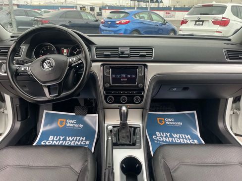 Used 2019 Volkswagen Passat 2.0T Wolfsburg image 11