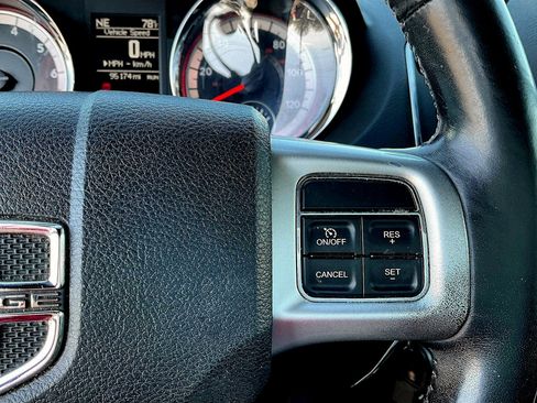 Used 2019 Dodge Grand Caravan GT image 18